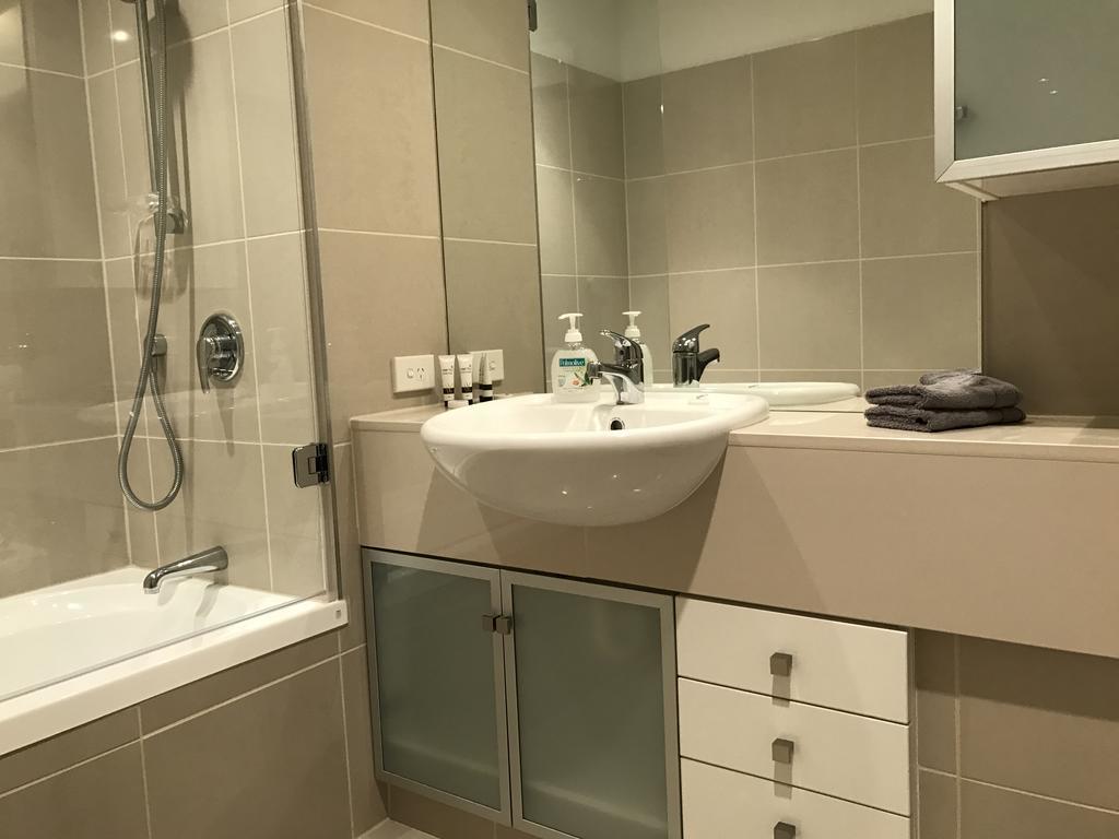Waterfront Oxley's Luxury